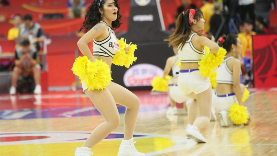 &quot;čirlidersice&quot; na meču Italija - Angola