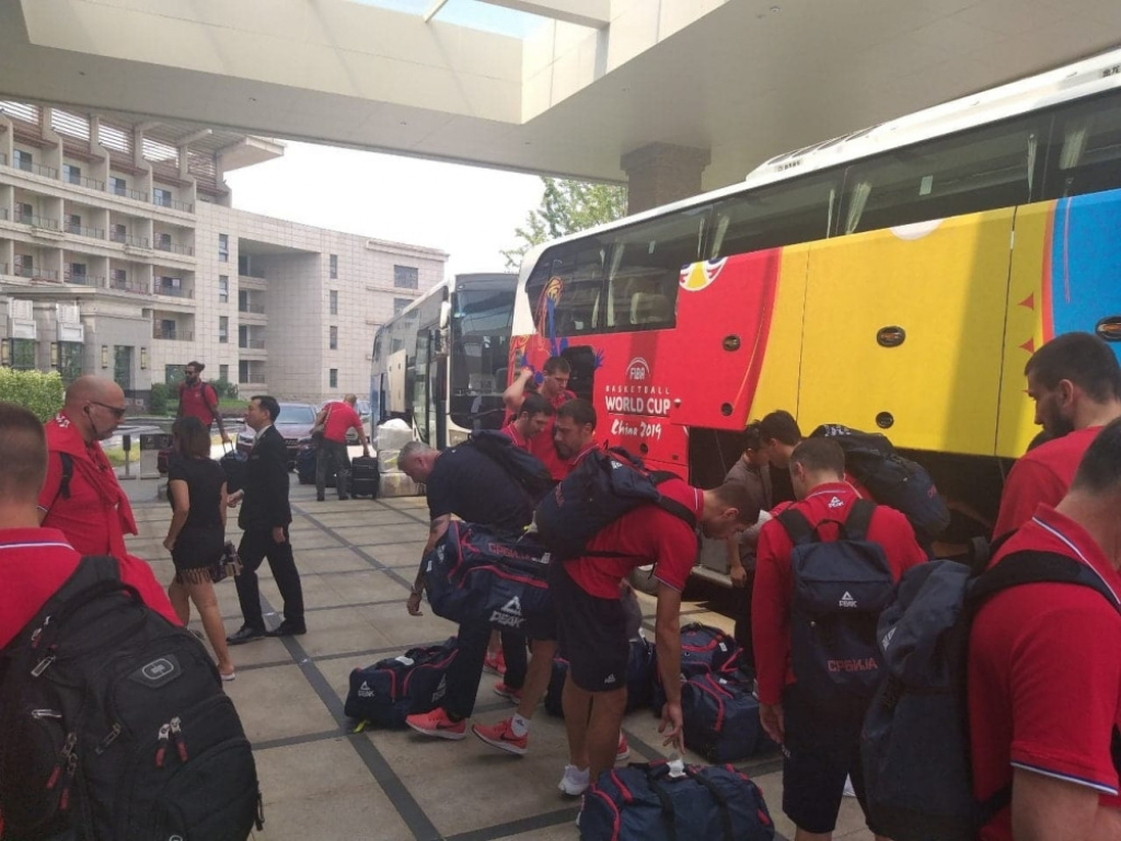 dolazak reprezentacije u hotel