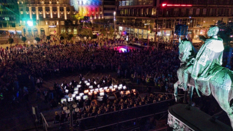 Gala koncert na beogradskom Trgu Republike
