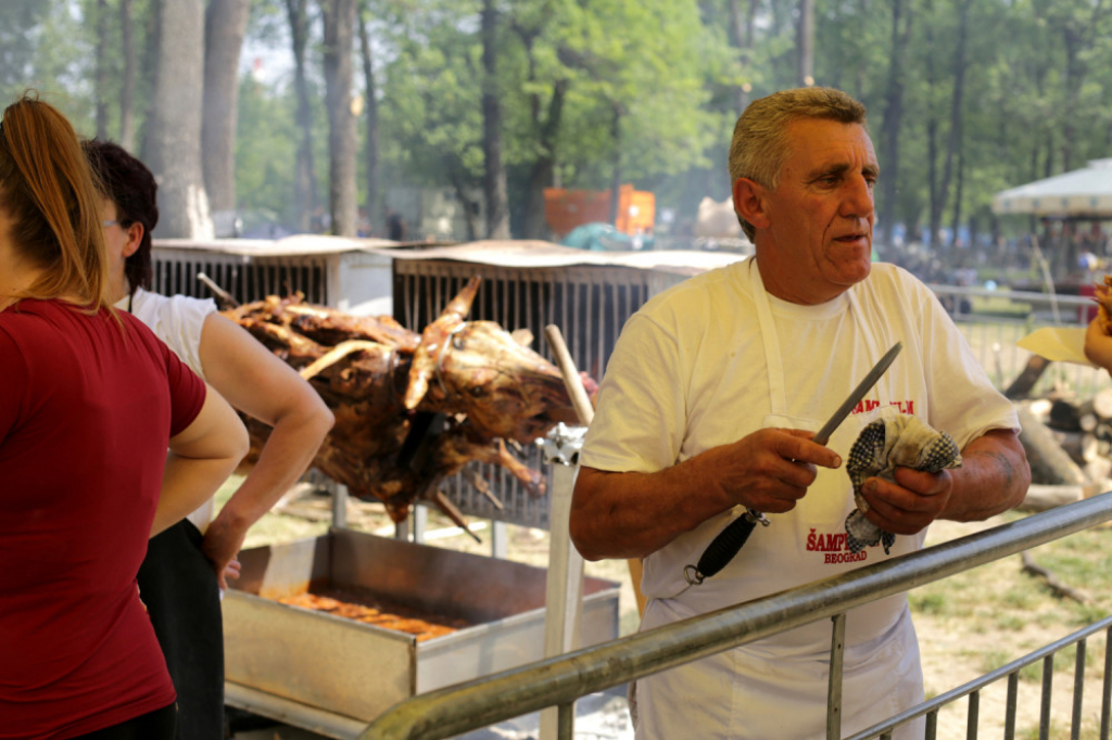 Roštilj, hrana, pljeskavica