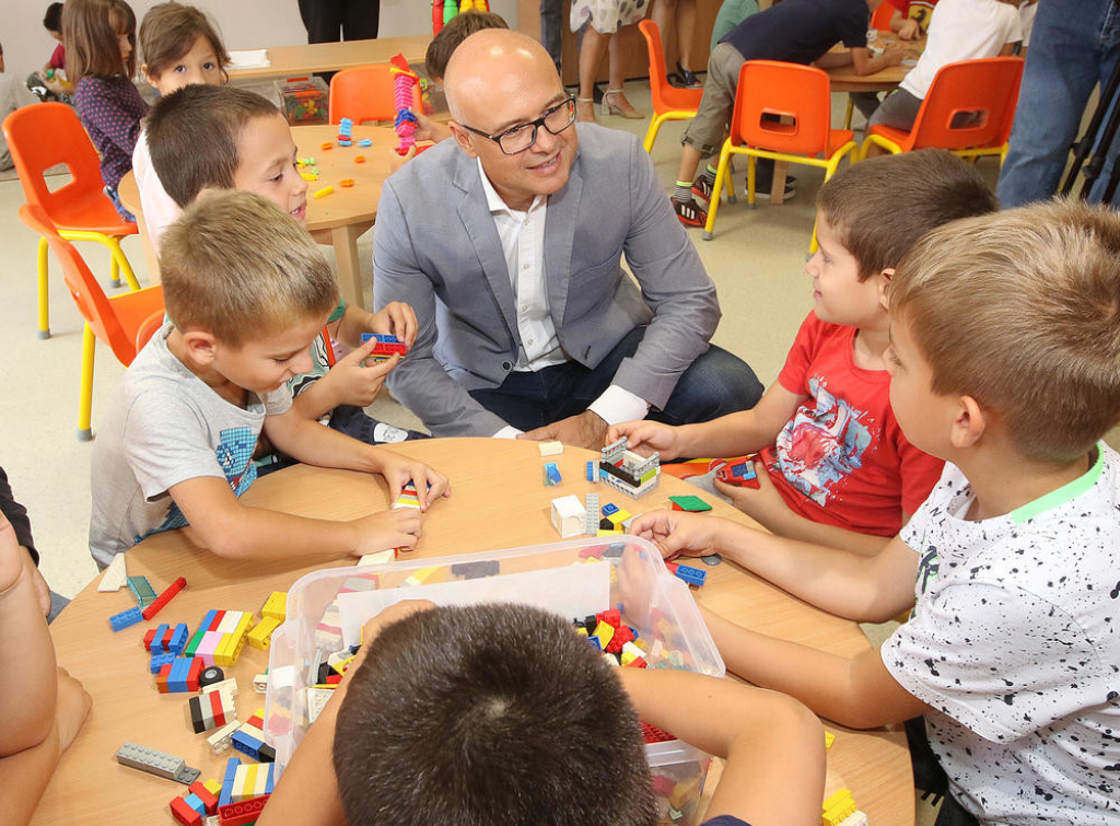 Miloš Vučević, Novi Sad