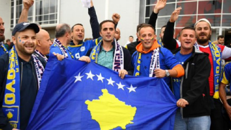 Navijači tzv. Kosova