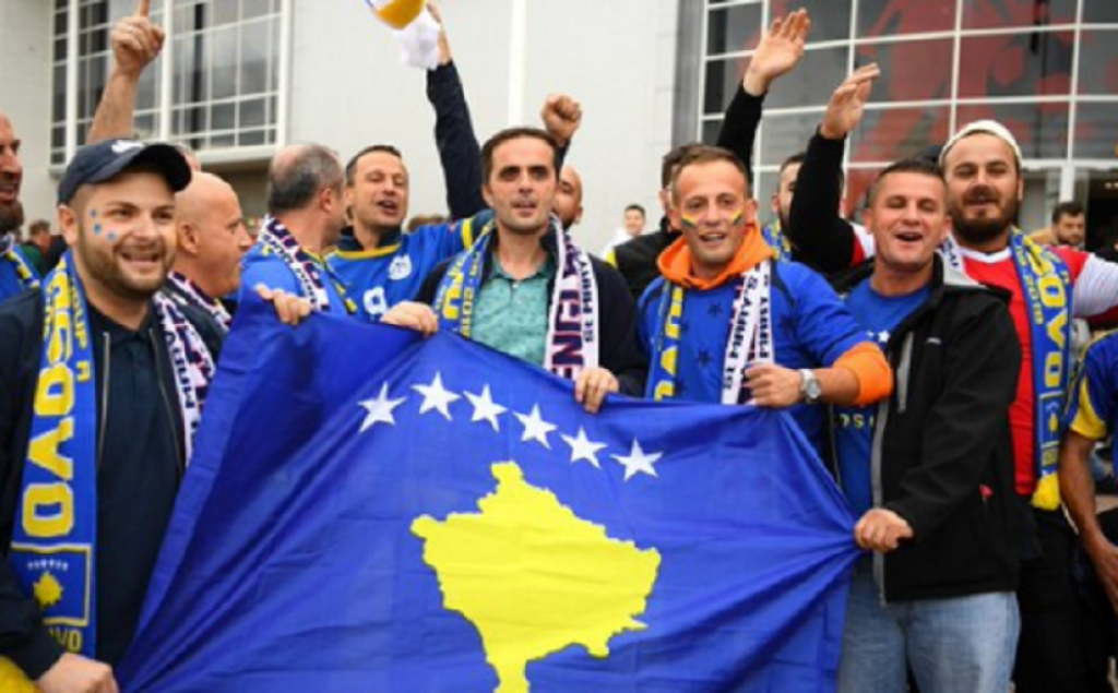 Navijači tzv. Kosova