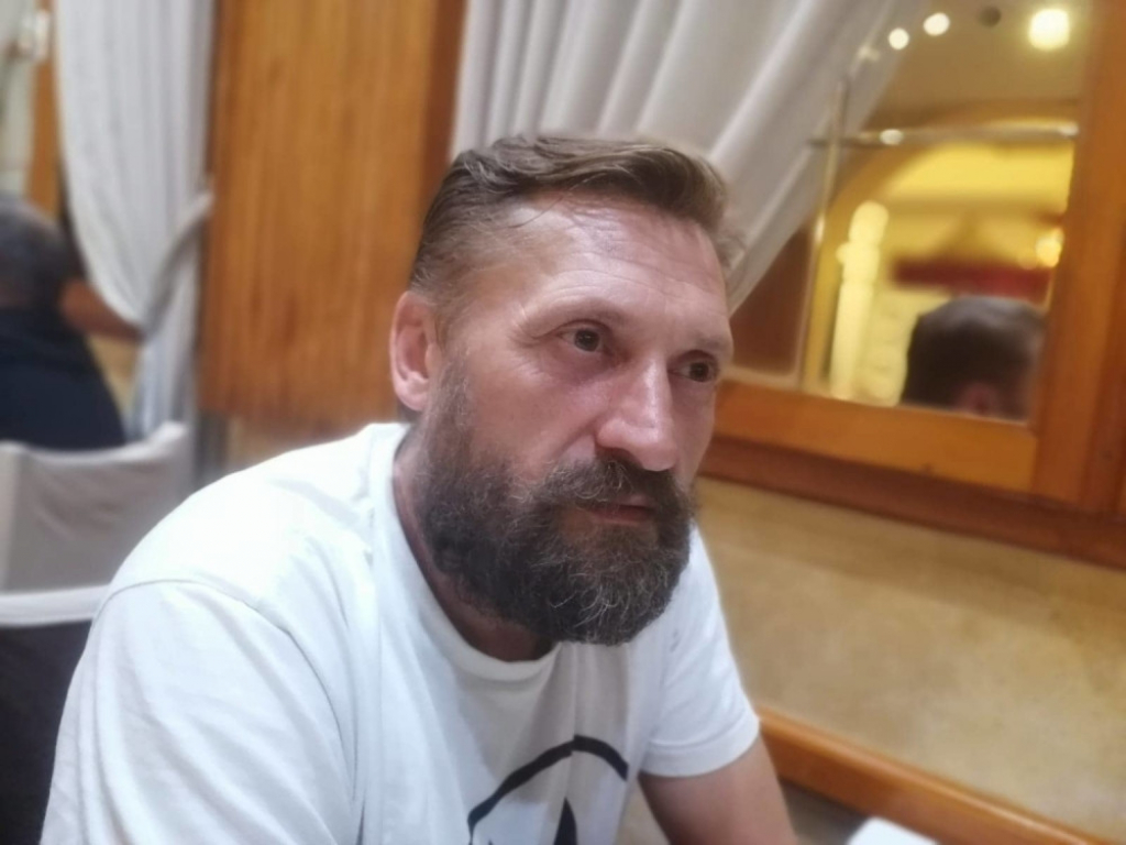 Darko Mihajlović, Dveri