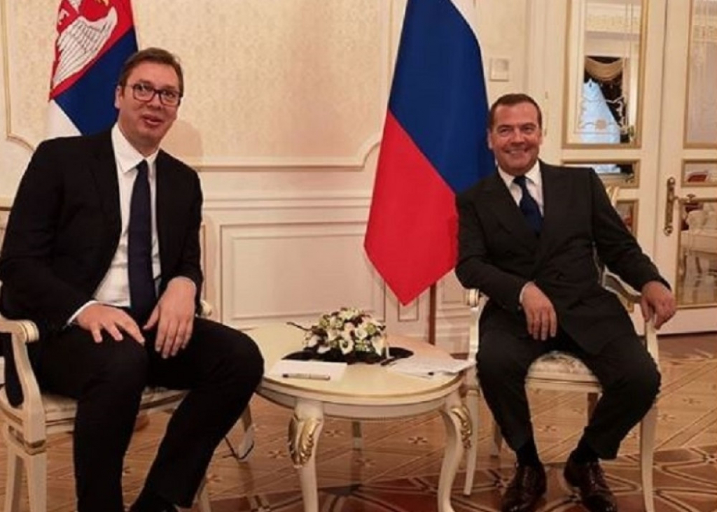 Aleksandar Vučić, Dmitrij Medvedev