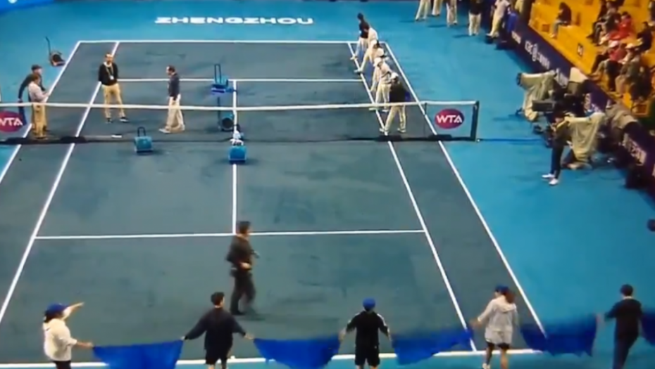 Kako Kinezi suše teniski teren