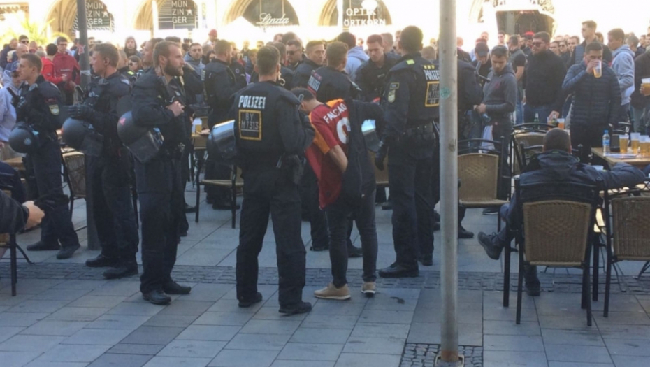 Navijač Galatasaraja pravi probleme u Minhenu