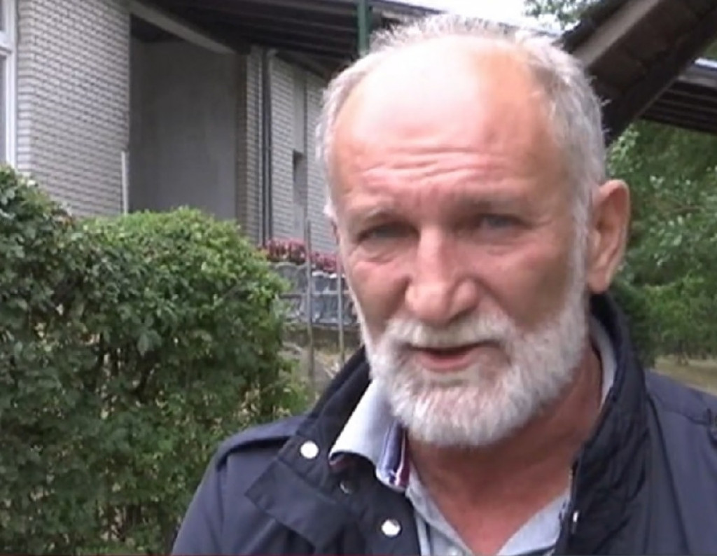 Tomislav Veljković, deda devojčice