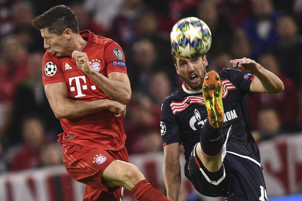 Milunović čisti ispred Levandovskog