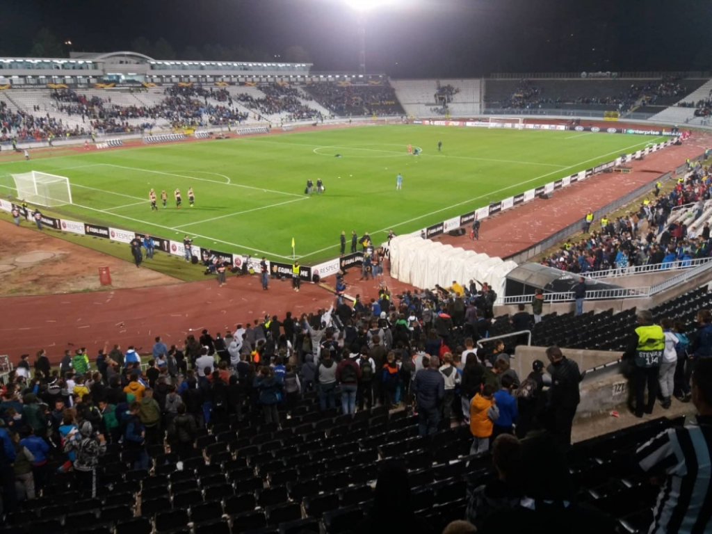 kraj meča Partizana i AZ Alkmara