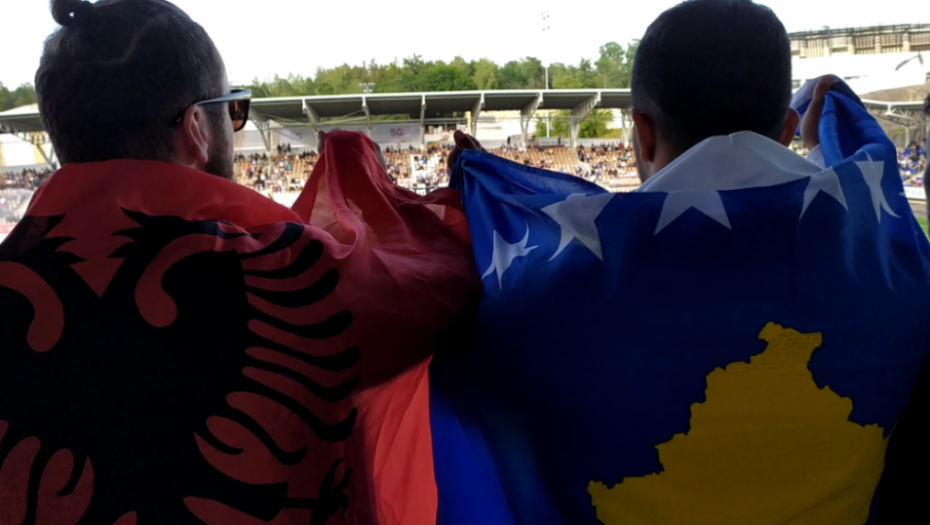 Provokacije Albanaca na meču HJK - Crvena zvezda