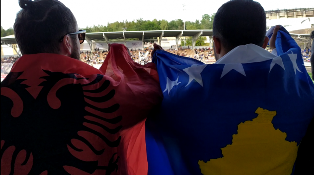 Provokacije Albanaca na meču HJK - Crvena zvezda