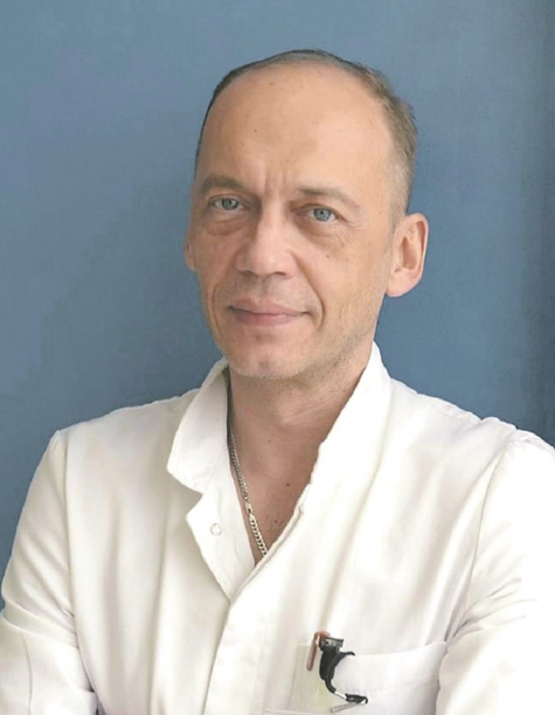 Prof.dr Dejan Vulović, specijalista plastične hirurgije 