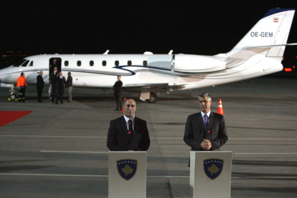 Ramuš Haradinaj, Hašim Tači