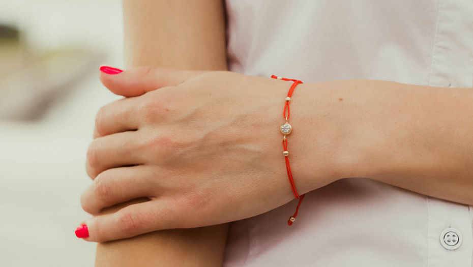 Konac, crveno, ljubav, magija