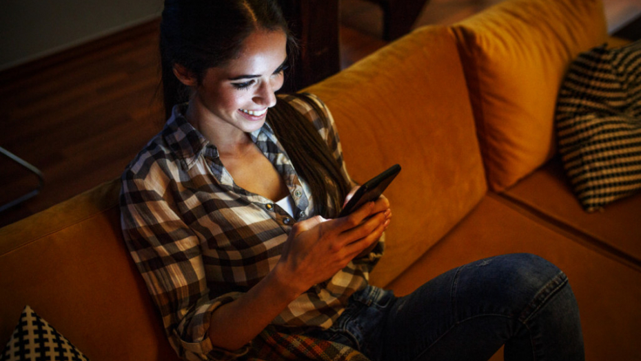 telefon, poruke, dopisivanje, žena, devojka, muvanje