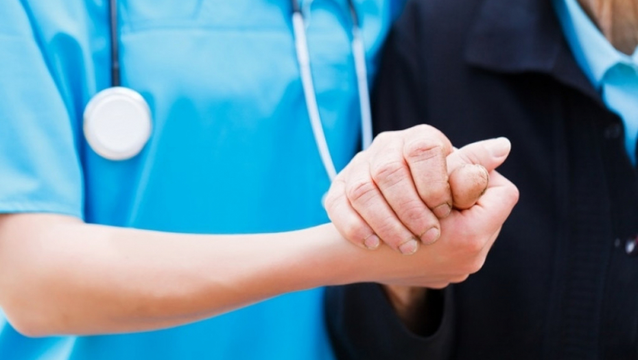 Starica, baka, baba, starački dom