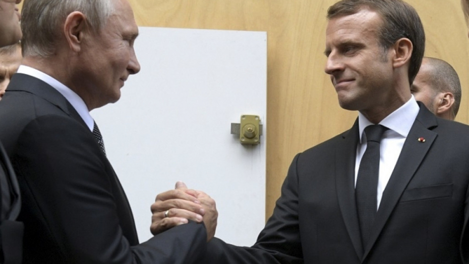 Vladimir Putin i Emanuel Makron