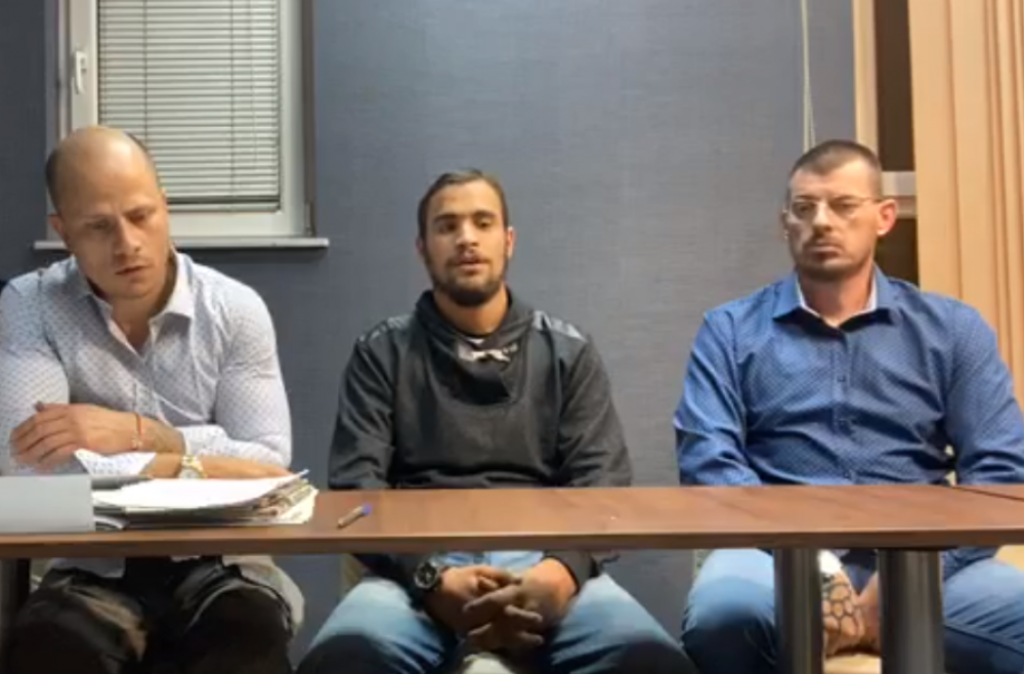 Luka Krčevinac, u sredini