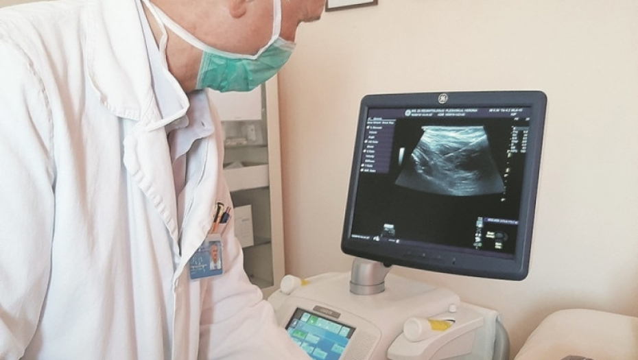 Prof. dr Nemanja Damjanov 