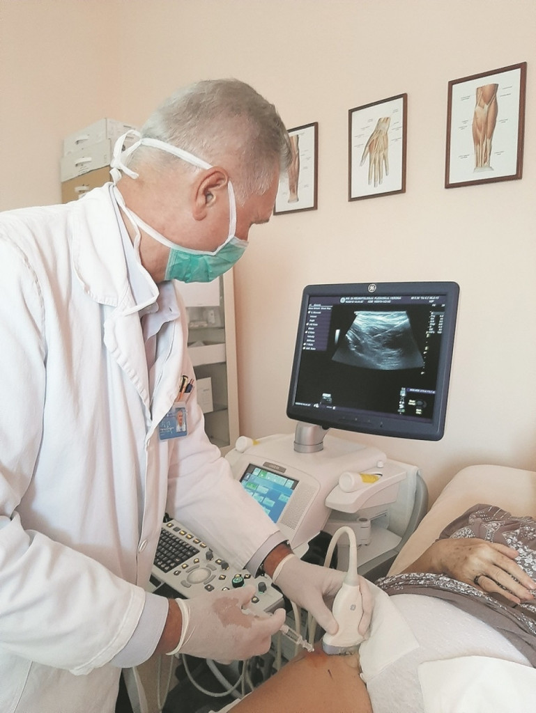 Prof. dr Nemanja Damjanov 