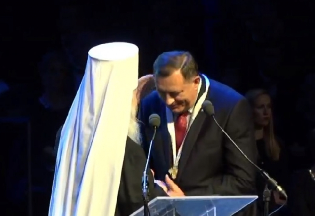 Patrijarh i Dodik