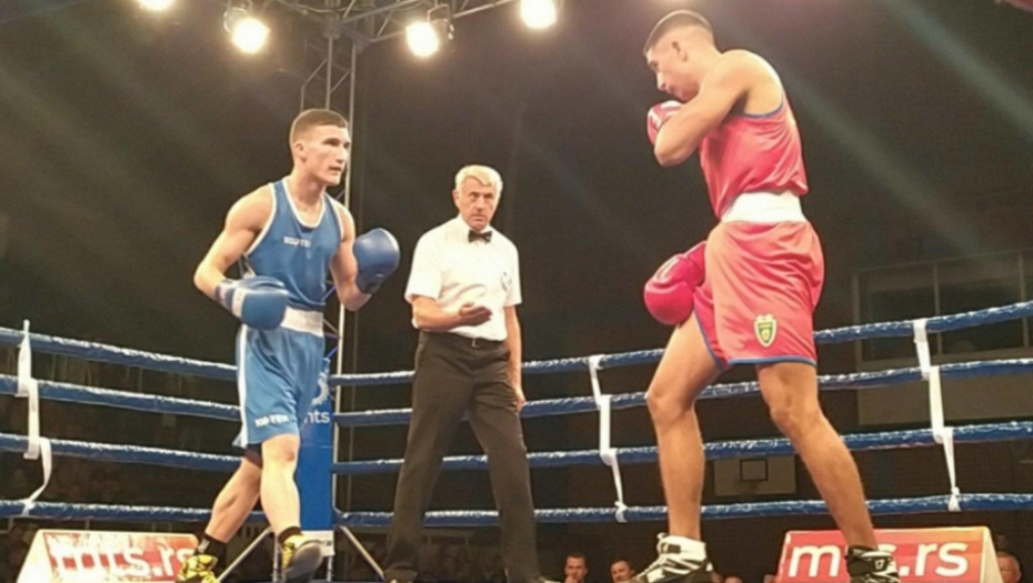 Bokseri Loznice i Naisus-a