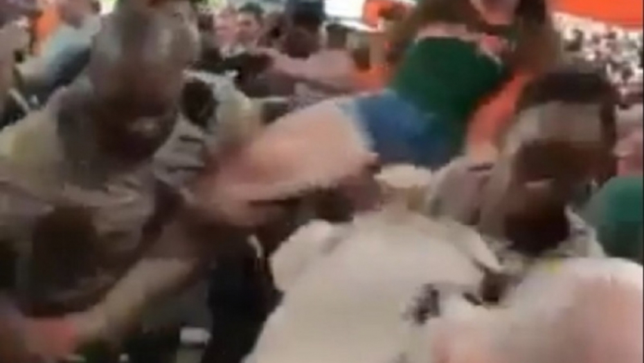 Izbacili devojku sa tribina