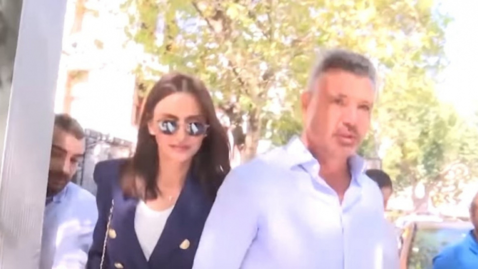 Emina Jahović i Sadetin Saran