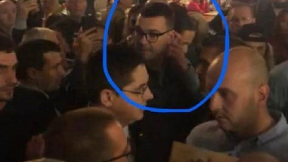 Paljenje Vesićeve knjige 