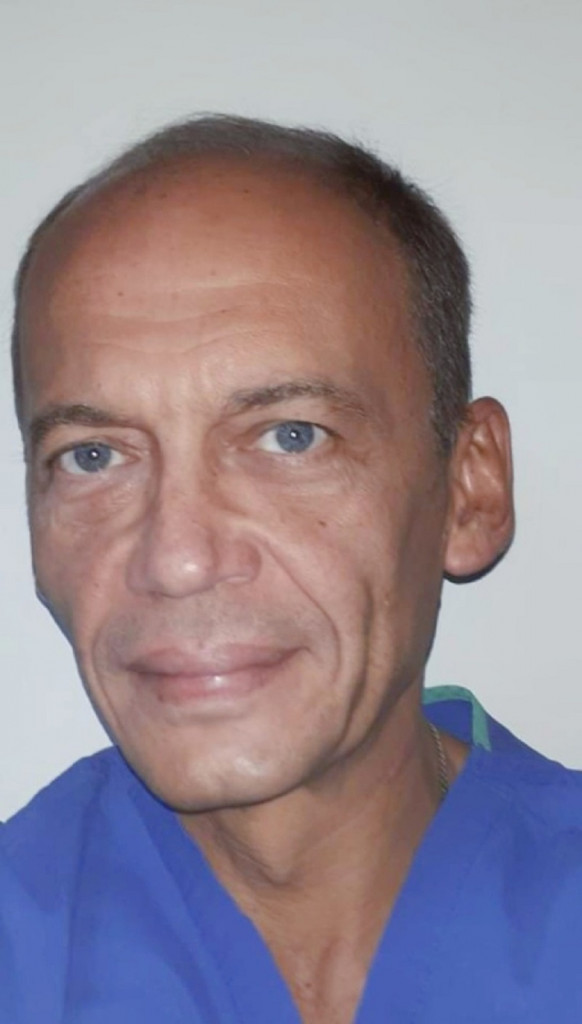 Prof.dr Dejan Vulović, specijalista plastične hirurgije