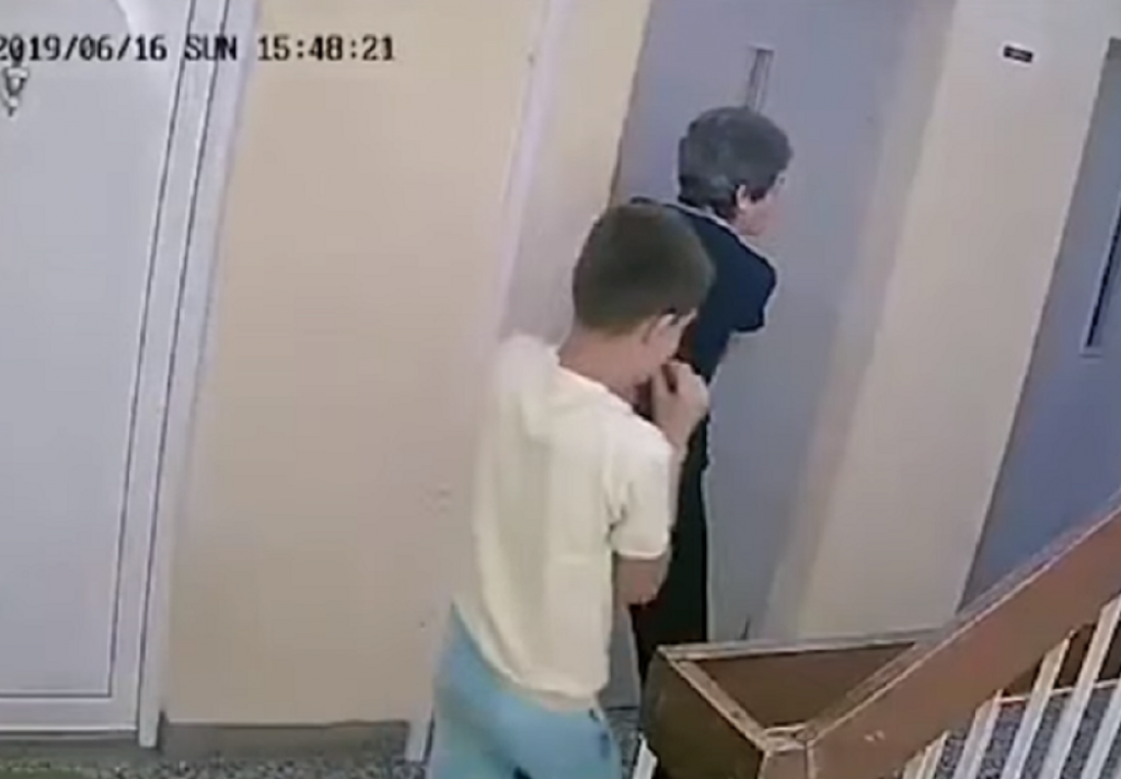 Baba šamarala decu u Boru