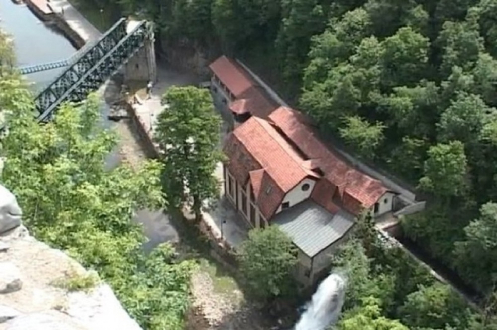 Hidrocentarala na Đetinji