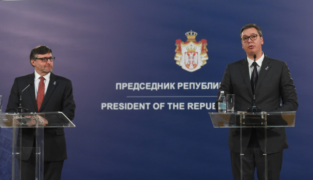 Metju Palmer, Aleksandar Vučić