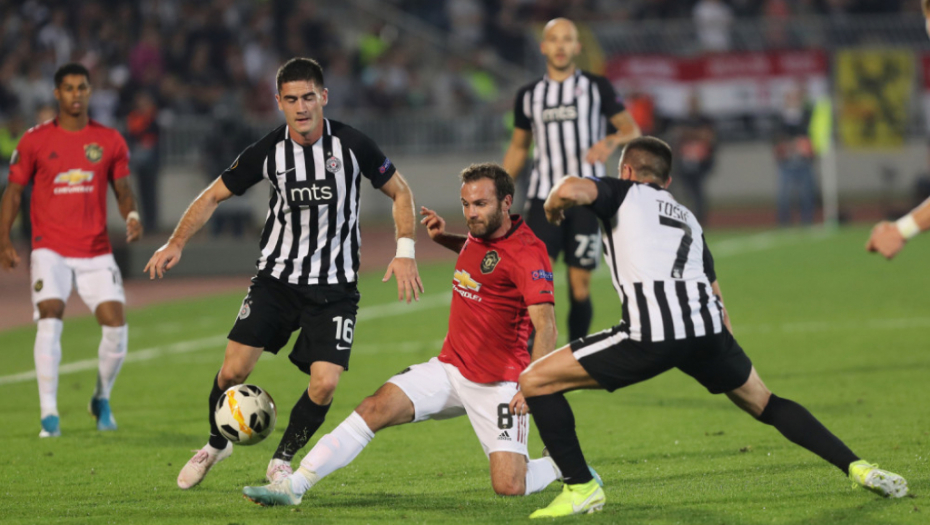 Neka se spremi Mančester: Zdjelar i Tošić u duelu s Matom