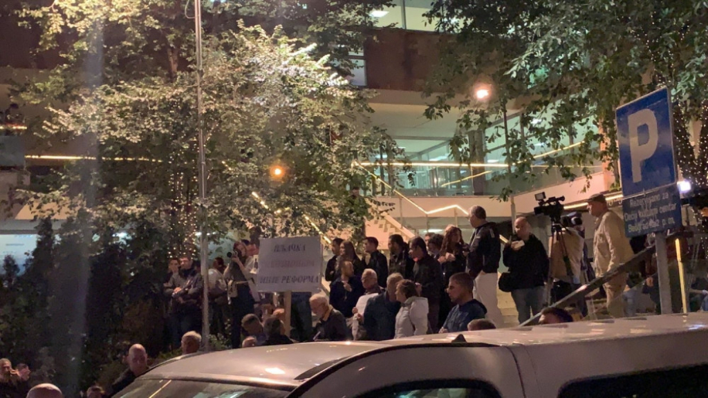 Opozicija čeka Aleksandra Vučića