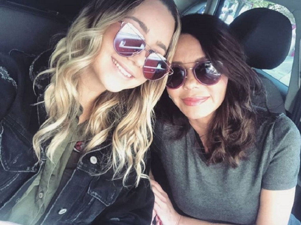 Jelena Bačić Alimpić sa ćerkom