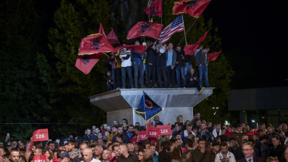 Albanci, Priština