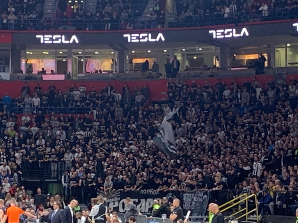 Večiti derbi košarka navijači