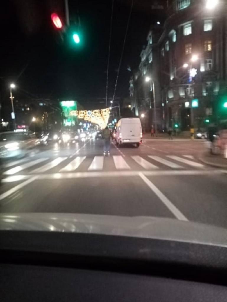 Vozi rolere u Kneza Miloša