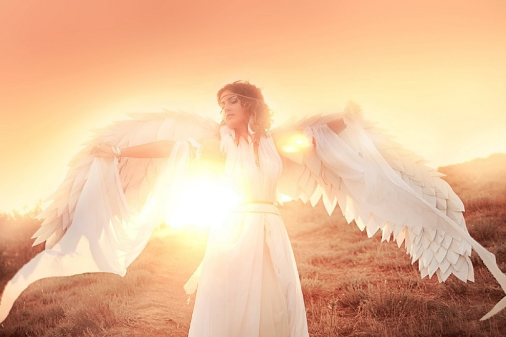 žena, anđeo, dobro