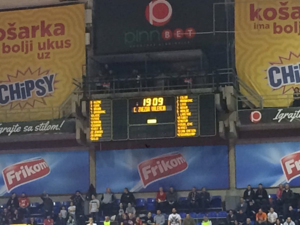 Kvar na semaforu, Crvena zvezda - Valensija