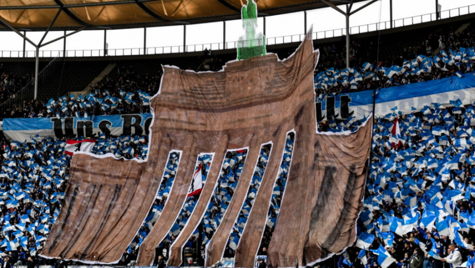 Navijači Herte proslavljaju 30 godina od pada Zida,