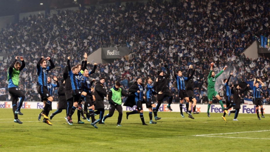 Igrači i navijači Atalante