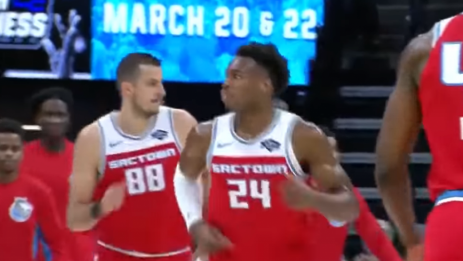 sa meča Sakramenta i Njujork Niksa