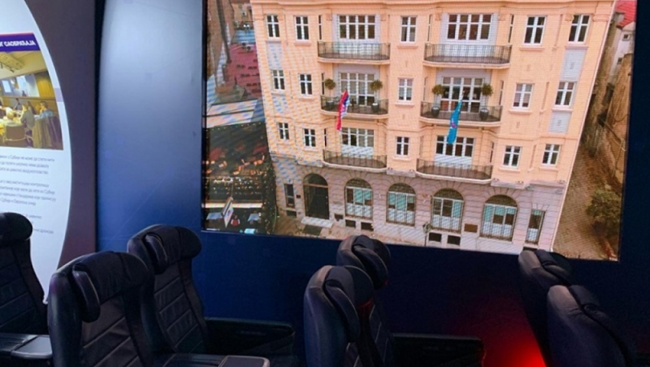 Izložba &quot;Više ništa nije daleko&quot;