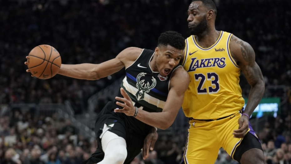 Janis Adetokunbo Lebron Džejms