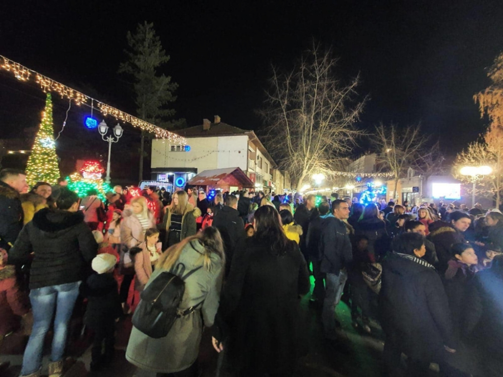 Trg Bajki, Lazarevac, Goran Vesić