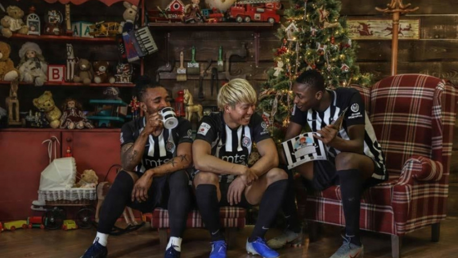 PArtizan - novogodišnje čestitke