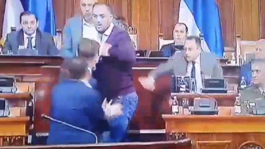 tuča u Skupštini Srbije